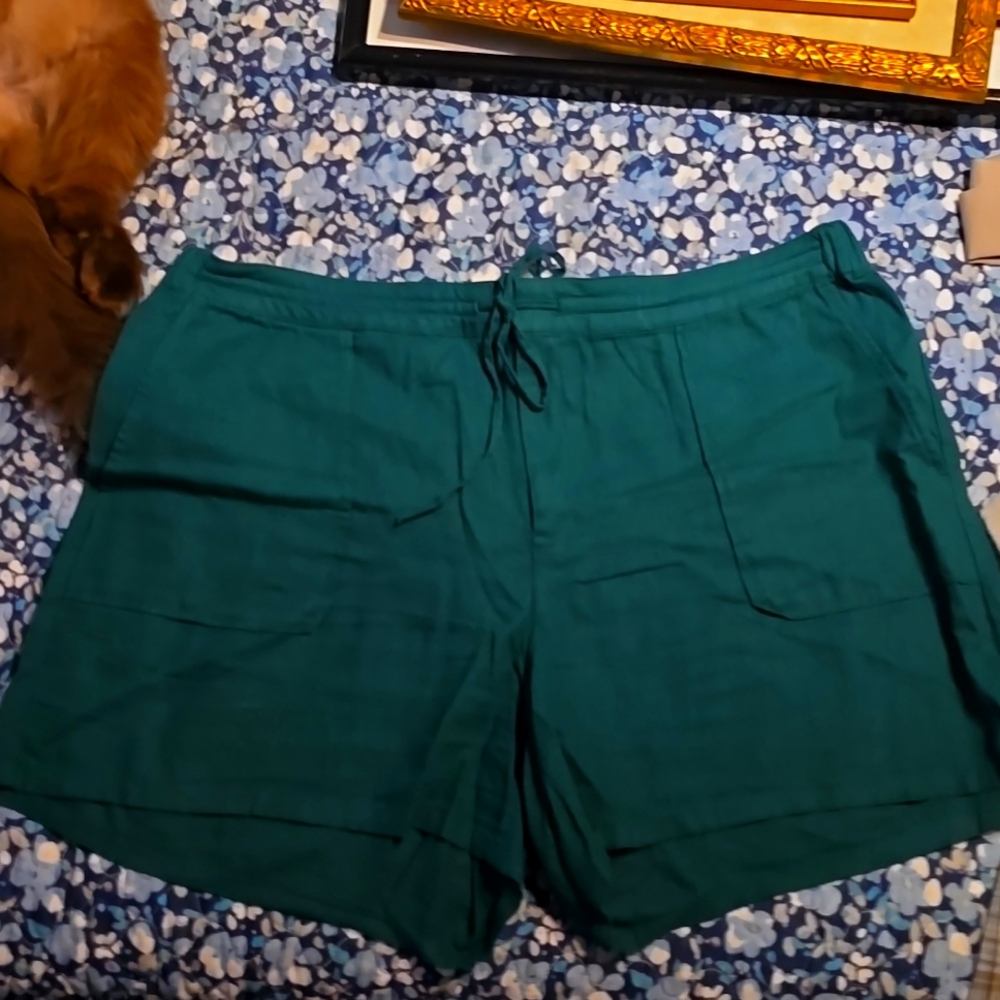 Linen blend shorts